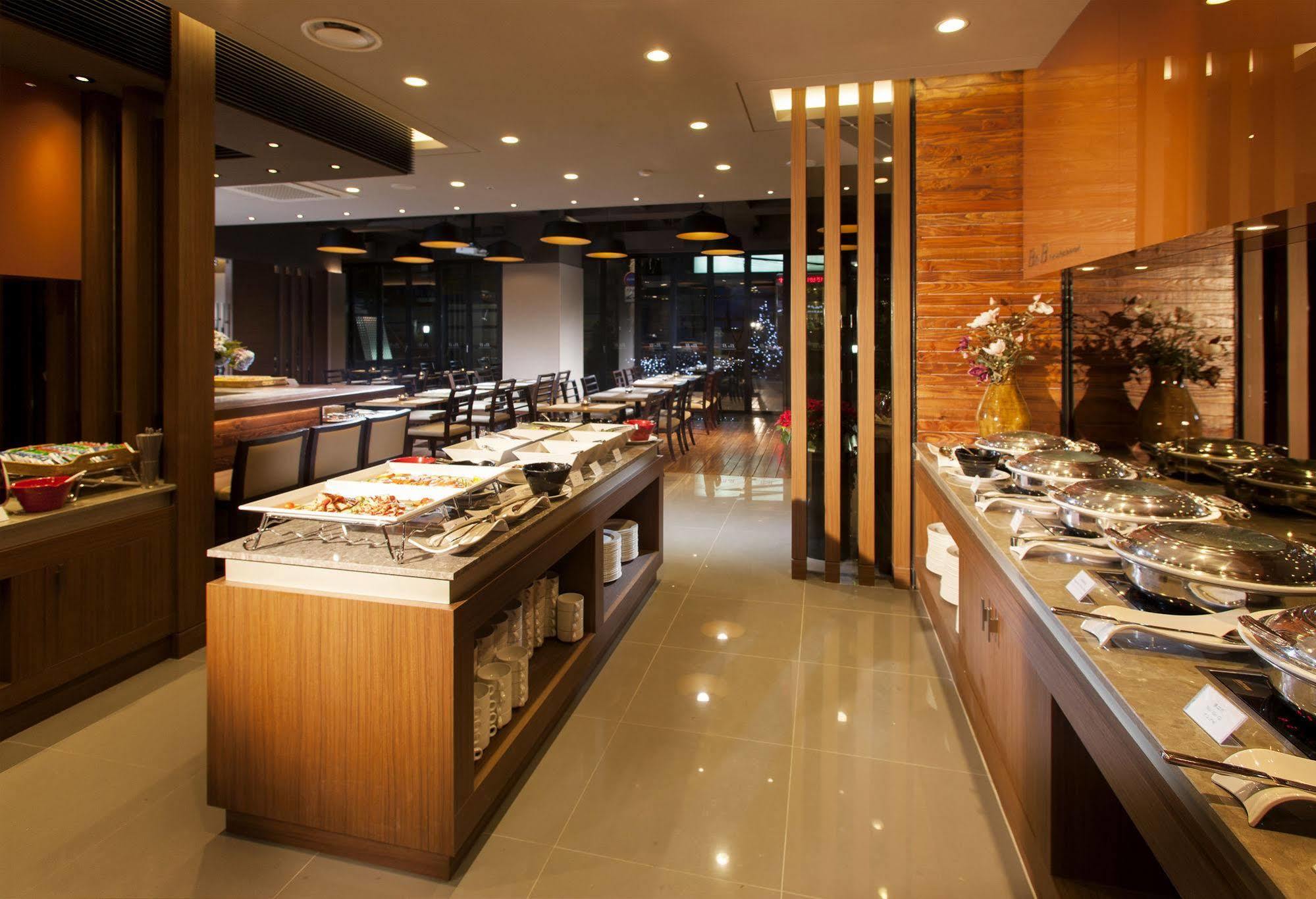 Staz Hotel Myeongdong 1 Сеул Екстер'єр фото